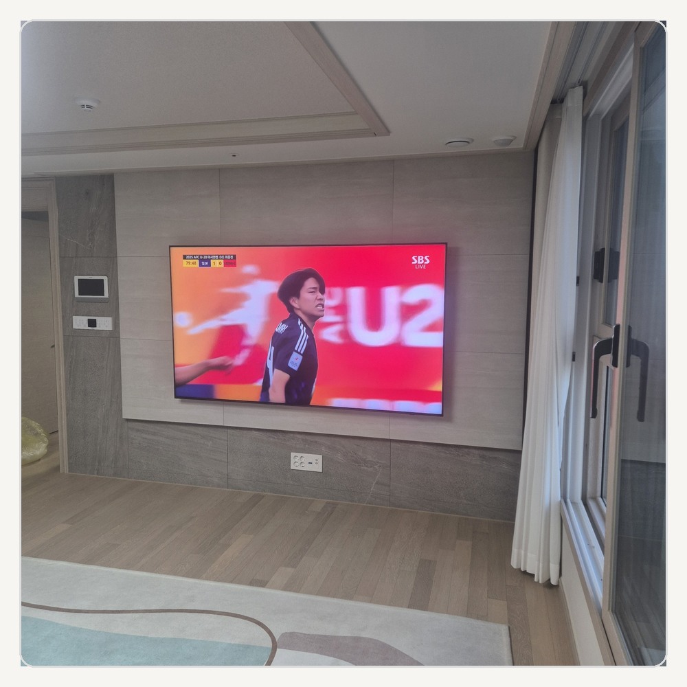 광사동은 TV 하중과 브라켓 정격을 먼저 맞춥니다